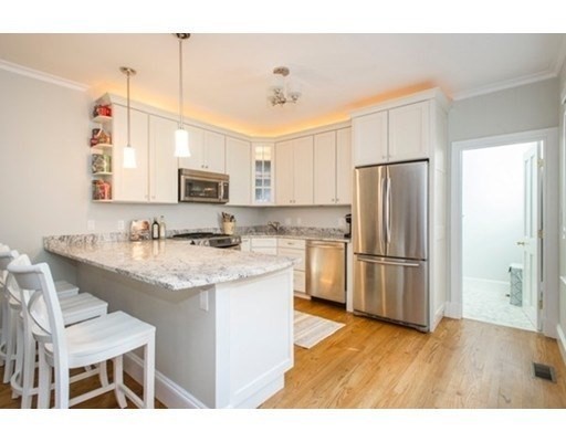 1 bed, 1 bath apartment for rent at 37 Mount Vernon St Unit 1, Charlestown — photo 1 of 10
