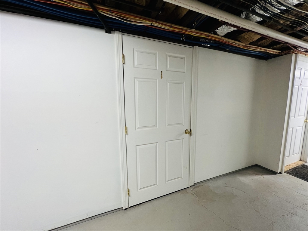 1 bed, 1 bath apartment for rent at 37 Mount Vernon St Unit 1, Charlestown — photo 6 of 10