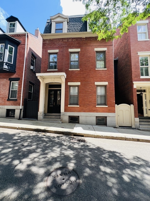1 bed, 1 bath apartment for rent at 37 Mount Vernon St Unit 1, Charlestown — photo 10 of 10