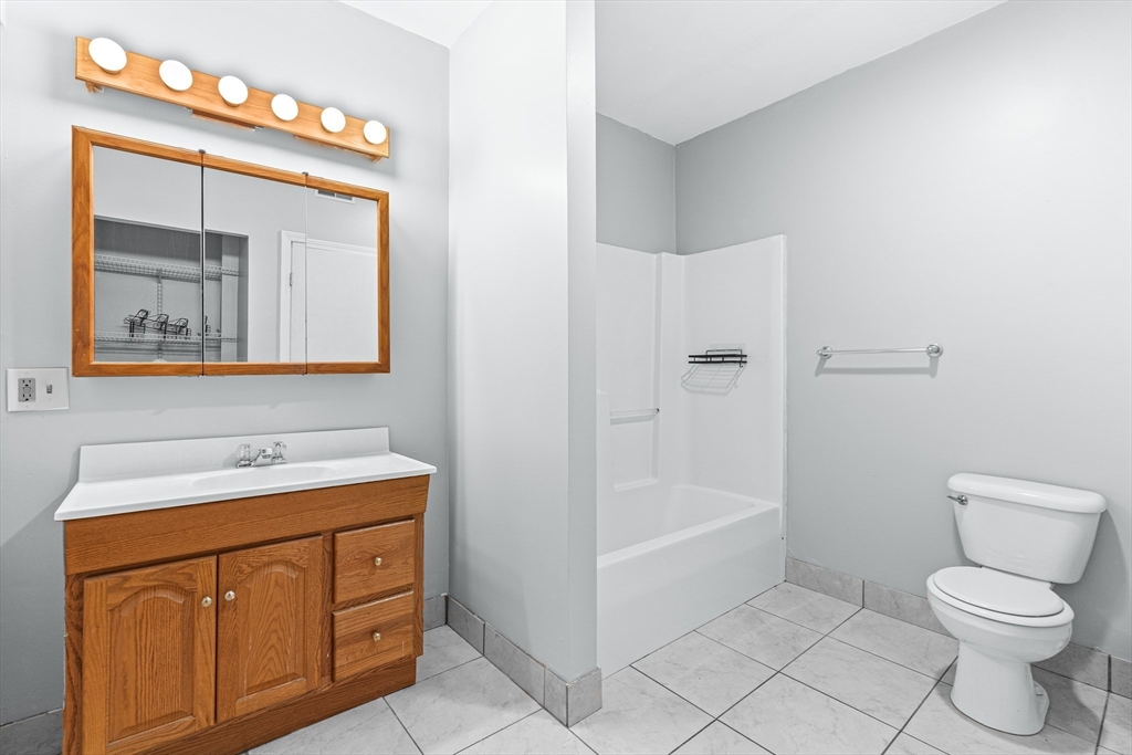 2 bed, 1 bath apartment for rent at 37 Munroe St Unit 2, Somerville — photo 12 of 25