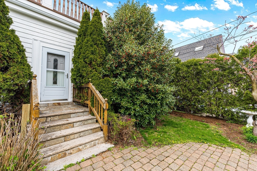 2 bed, 1 bath apartment for rent at 37 Munroe St Unit 2, Somerville — photo 22 of 25