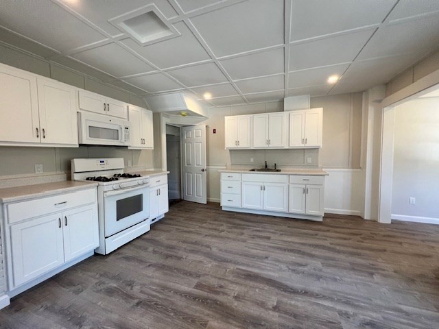 2 bed, 1 bath apartment for rent at 37 N Spooner St Unit 1, Plymouth — photo 2 of 12