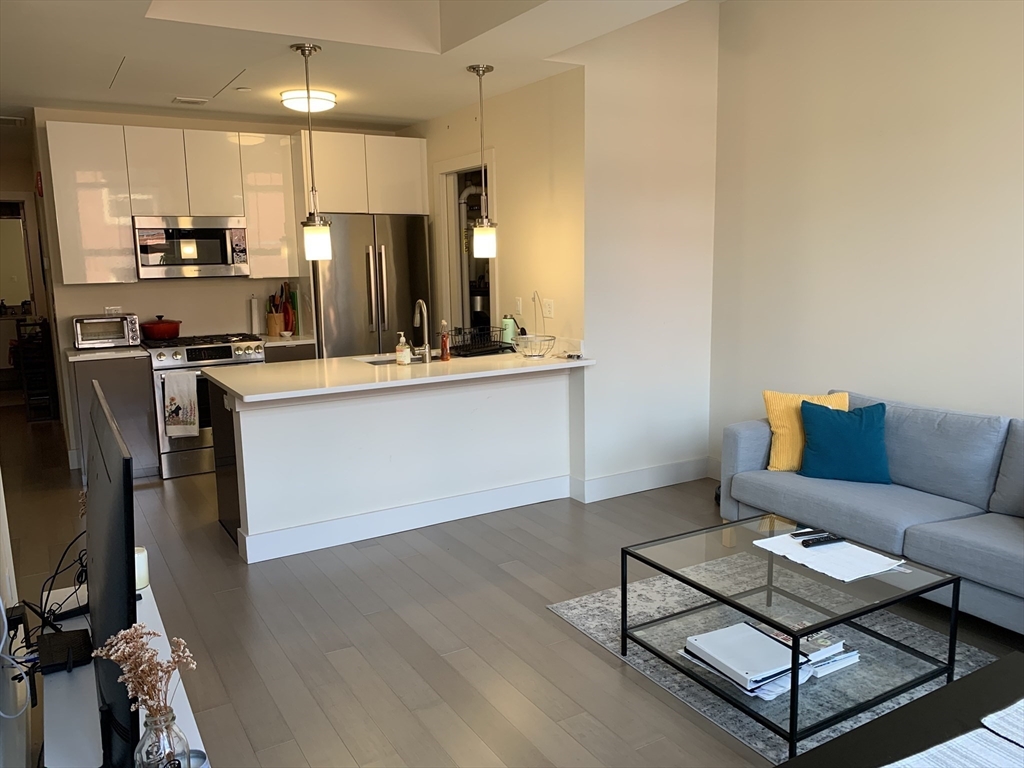 3 bed, 1.5 bath apartment for rent at 37 North Ave Unit 1, Norwood — photo 2 of 12