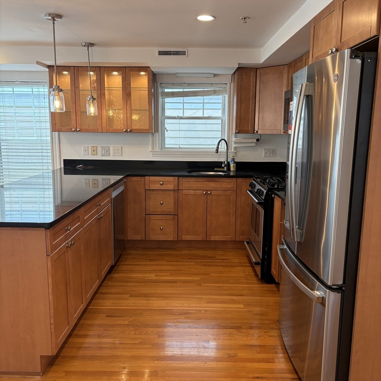 2 bed, 2 bath apartment for rent at 37 O Unit 3, South Boston — photo 7 of 18