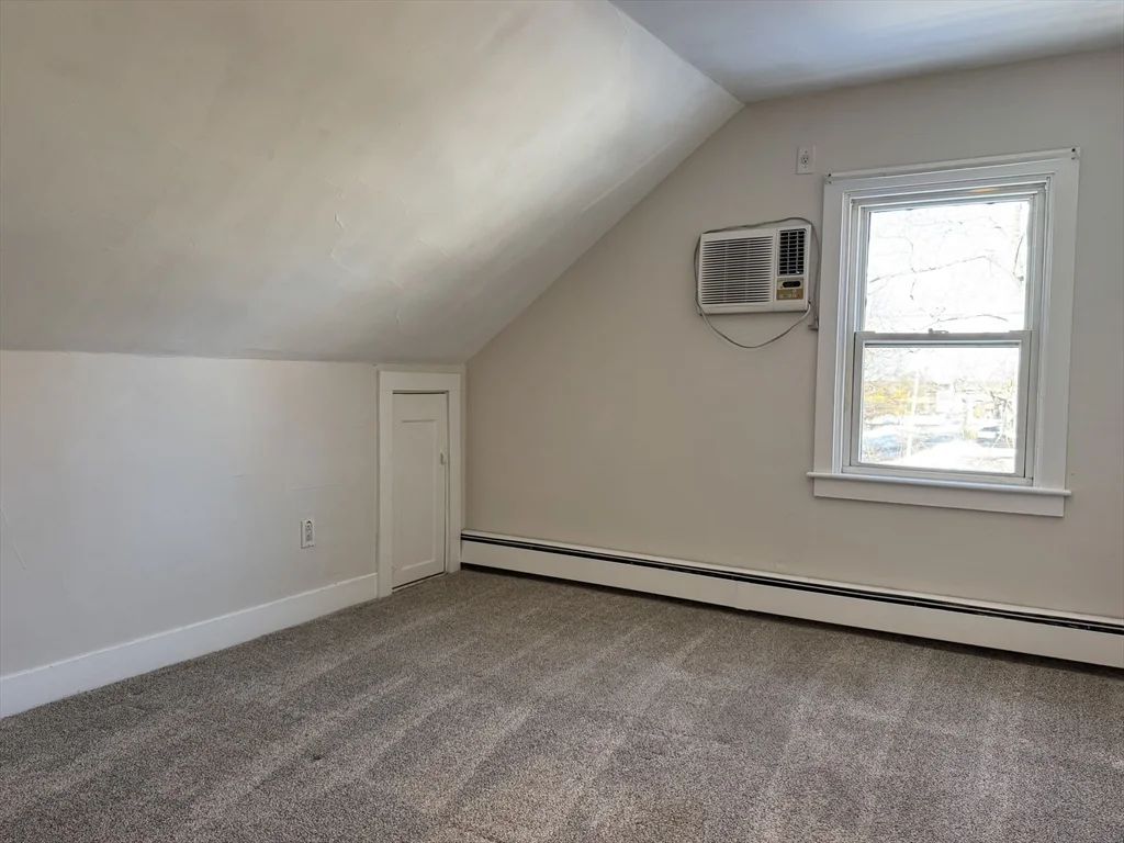 2 bed, 1 bath apartment for rent at 37 Oak St Unit 5, Middleboro — photo 8 of 14