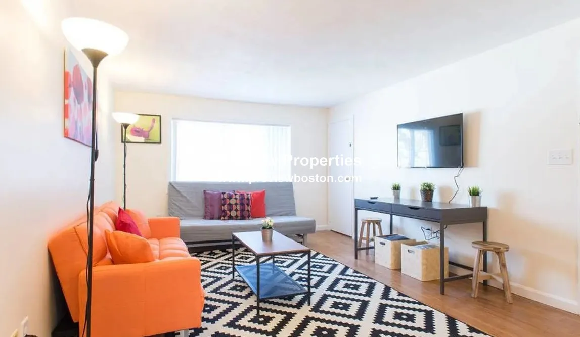 2 bed, 1 bath apartment for rent at 37 Oxford Circle Unit P, Belmont — photo 8 of 11