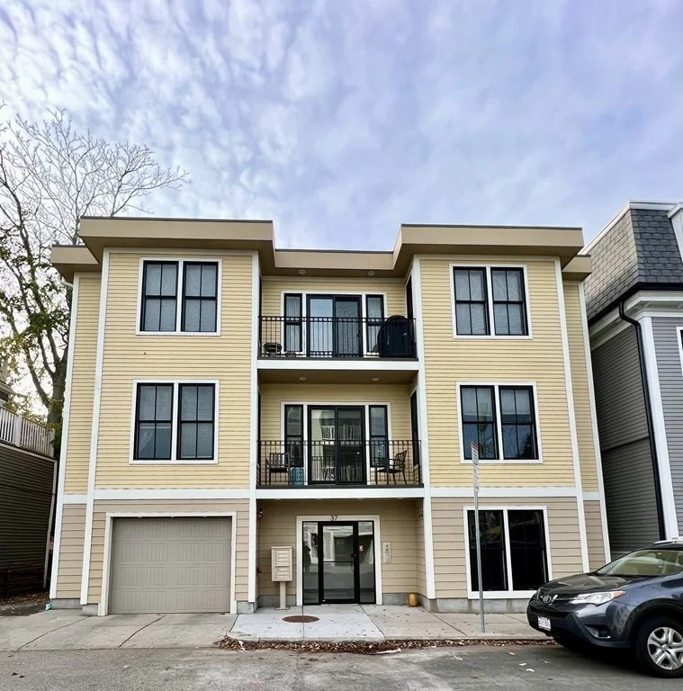 2 bed, 2 bath apartment for rent at 37 P St Unit 4, South Boston — photo 22 of 23