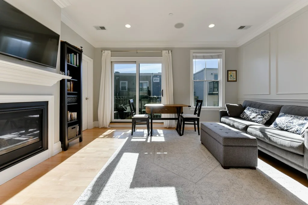 2 bed, 2 bath apartment for rent at 37 P St Unit 5, South Boston