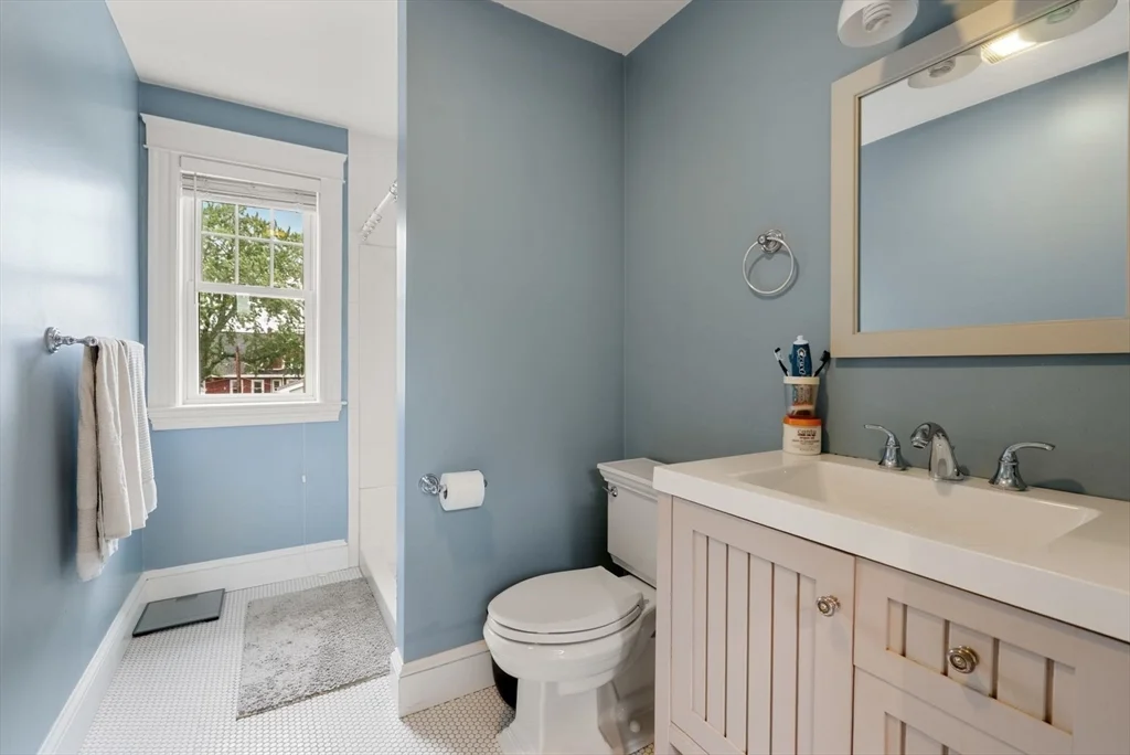 3 bed, 2 bath apartment for rent at 37 Pequossette Unit 37, Watertown — photo 20 of 22