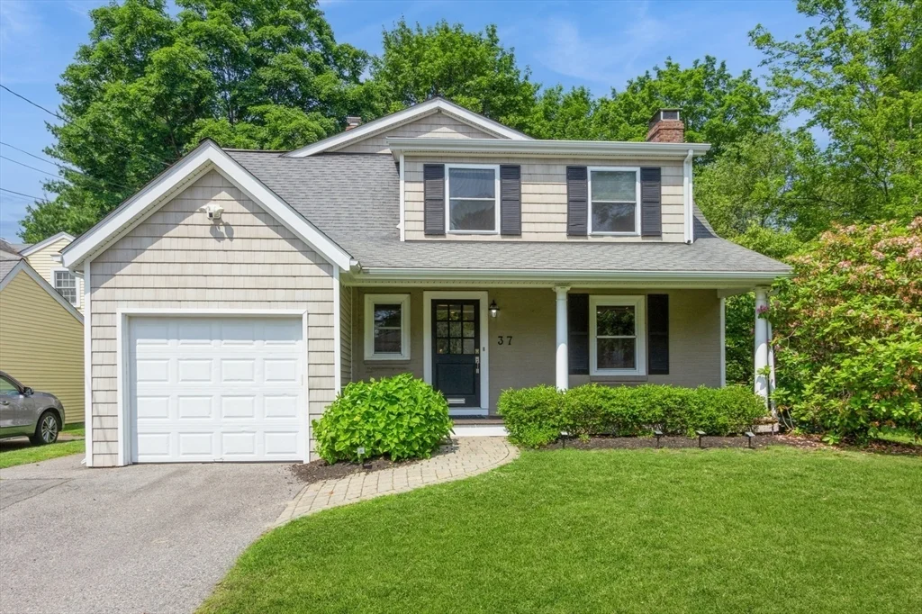 5 bed, 3 bath apartment for rent at 37 Philbrick Rd, Newton — photo 1 of 30