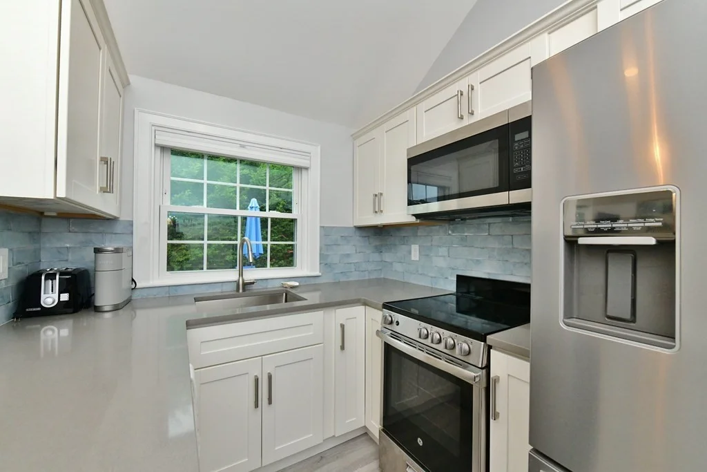 1 bed, 1 bath apartment for rent at 37 Pleasant Rd Unit 2, West Harwich — photo 2 of 28