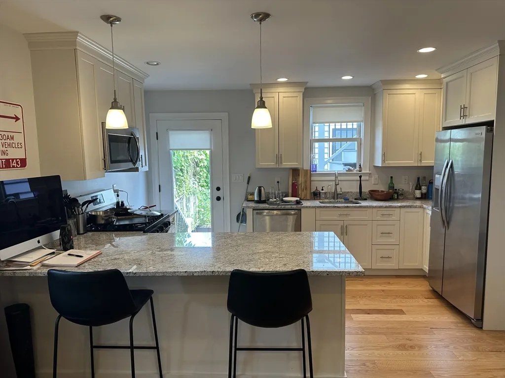 2 bed, 1 bath apartment for rent at 37 Porter St Unit 1, Wellington-Harrington — photo 2 of 15