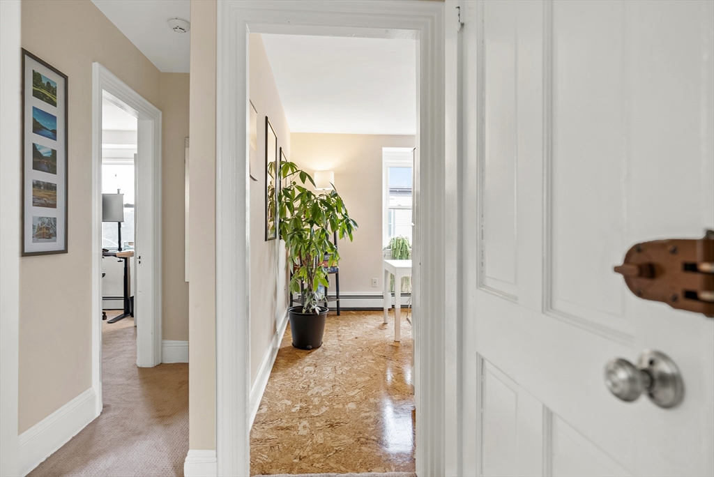 1 bed, 1 bath apartment for rent at 37 Putnam Ave Unit 3, Riverside — photo 7 of 21