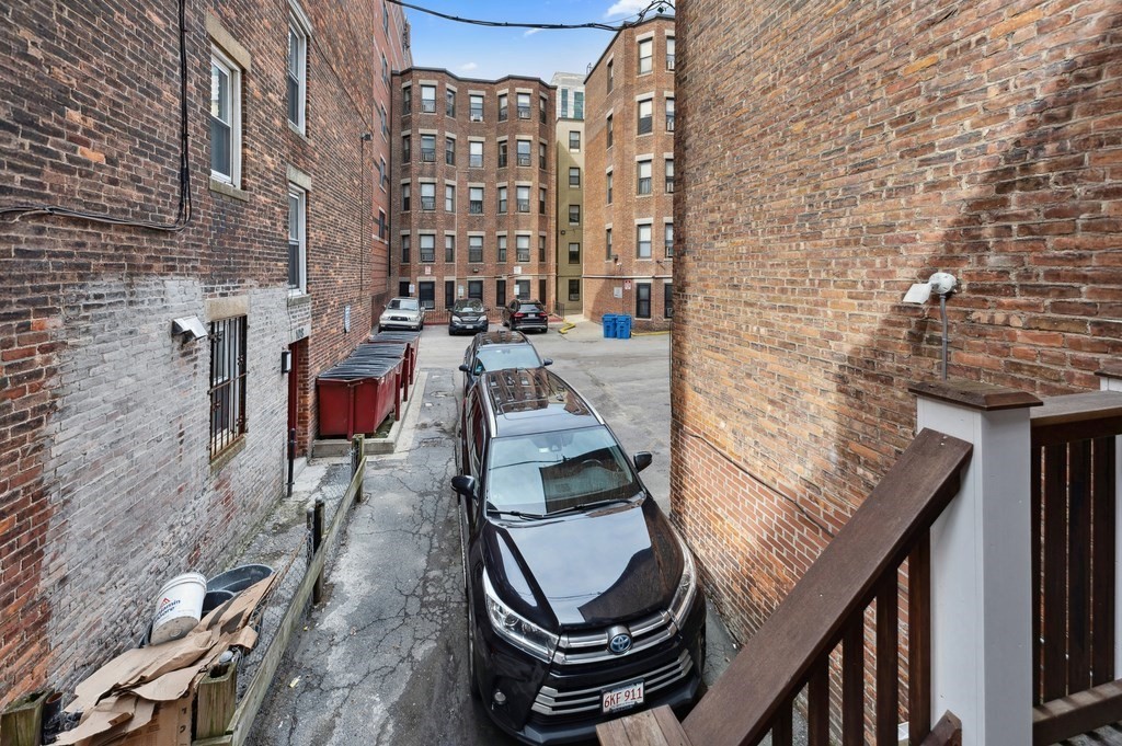 4 bed, 2 bath apartment for rent at 37 Queensberry Unit SF, Fenway — photo 31 of 35
