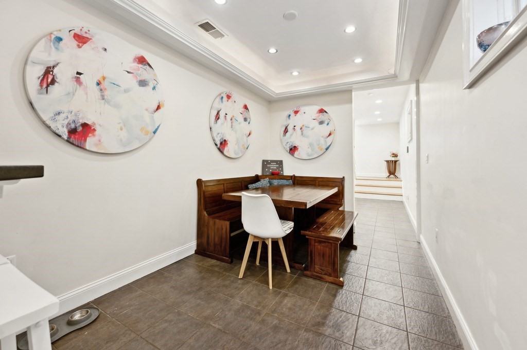 4 bed, 2 bath apartment for rent at 37 Queensberry Unit SF, Fenway — photo 10 of 35