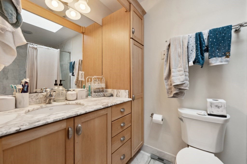 4 bed, 2 bath apartment for rent at 37 Queensberry Unit SF, Fenway — photo 28 of 35