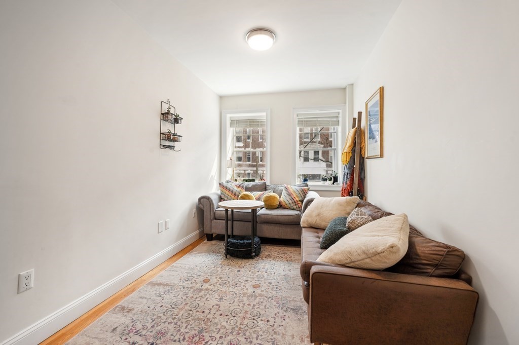4 bed, 2 bath apartment for rent at 37 Queensberry Unit SF, Fenway — photo 18 of 35