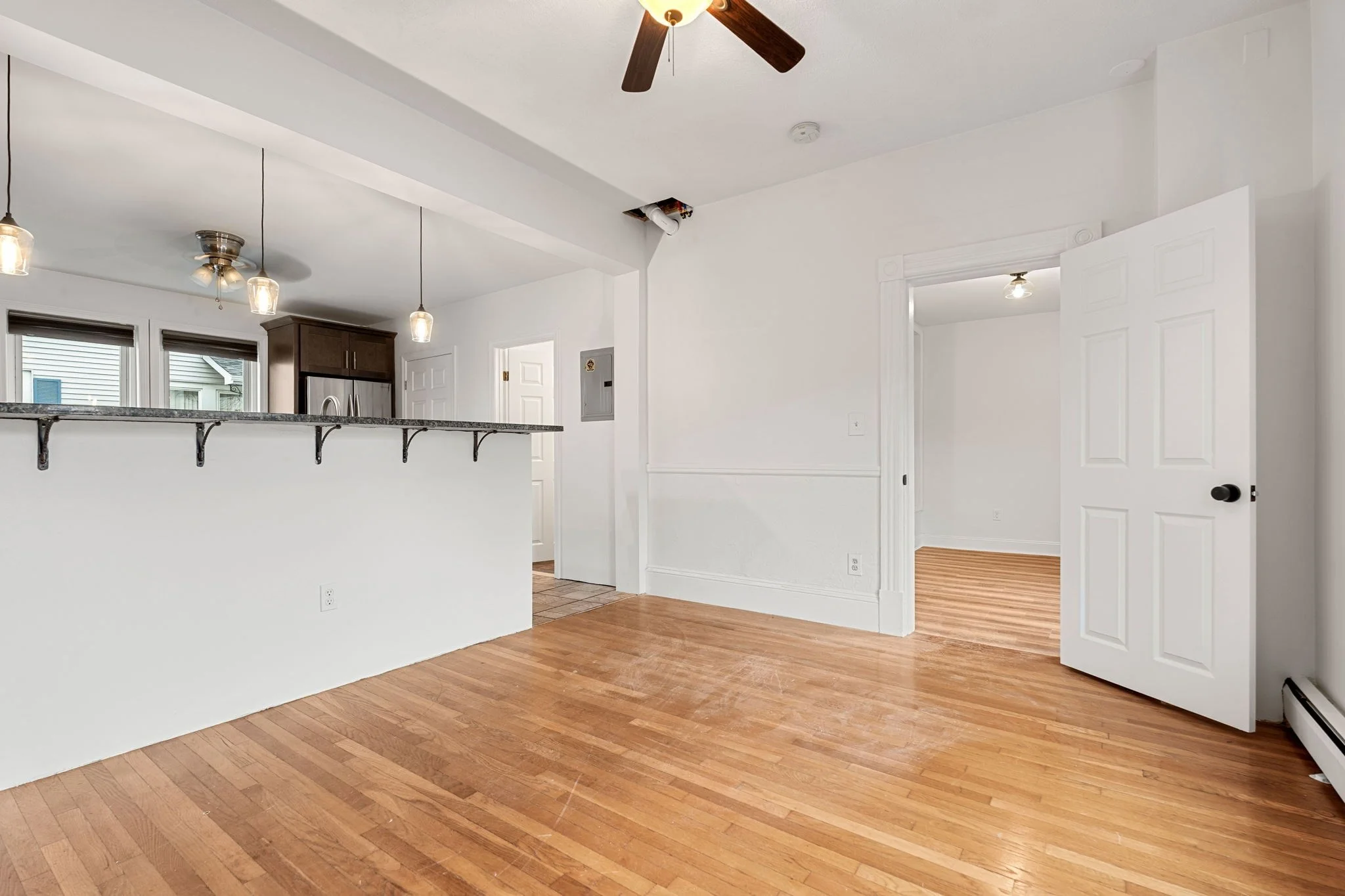 1 bed, 1 bath apartment for rent at 37 Reserve Unit 1, Malden — photo 3 of 13