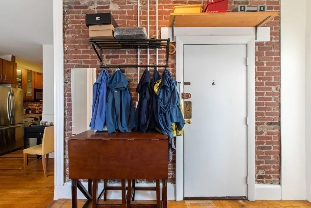 2 bed, 1 bath apartment for rent at 37 Revere St Unit 7, Beacon Hill — photo 10 of 22