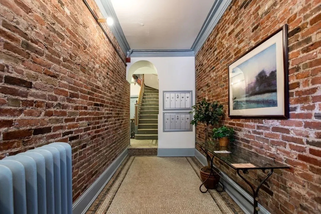 2 bed, 1 bath apartment for rent at 37 Revere St Unit 7, Beacon Hill — photo 20 of 22