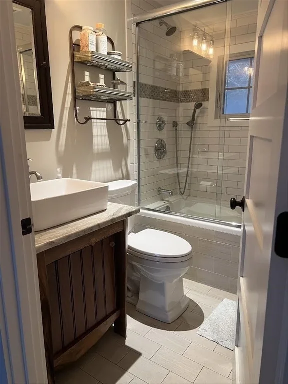 3 bed, 2 bath apartment for rent at 37 River Rd Unit -, Little Neck — photo 15 of 26