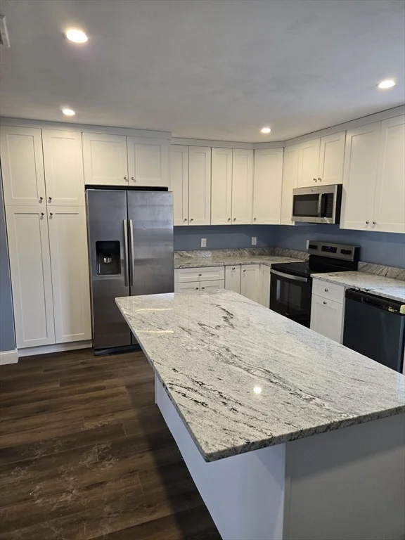 3 bed, 1 bath apartment for rent at 37 Rose Glen St Unit 2, Stoughton — photo 14 of 32