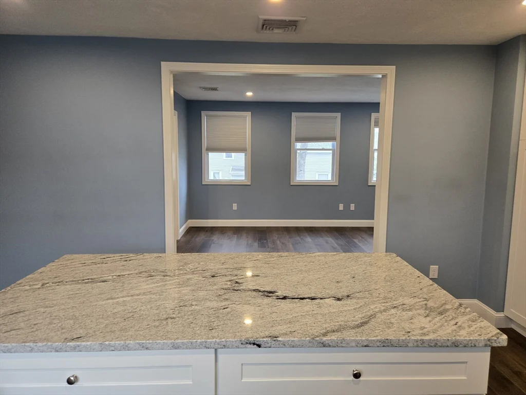 3 bed, 1 bath apartment for rent at 37 Rose Glen St Unit 2, Stoughton — photo 11 of 32