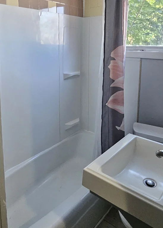 1 bed, 1 bath apartment for rent at 37 Saint Joseph St Unit 2F, Fall River — photo 9 of 9