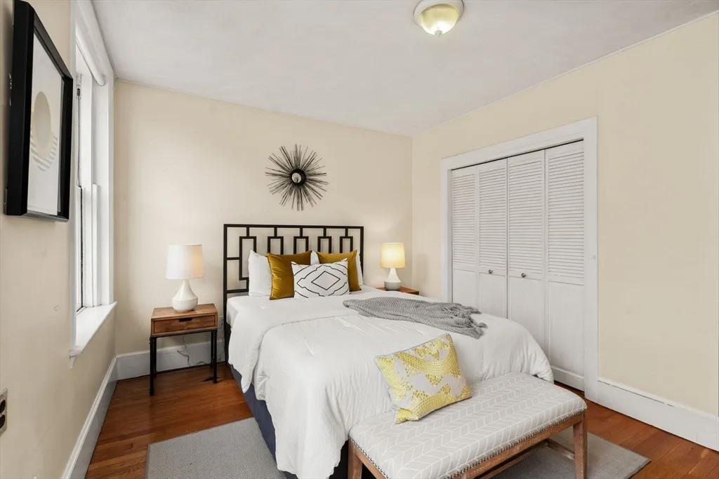 1 bed, 1 bath apartment for rent at 37 Saint Paul St Unit 3, Coolidge Corner — photo 8 of 13