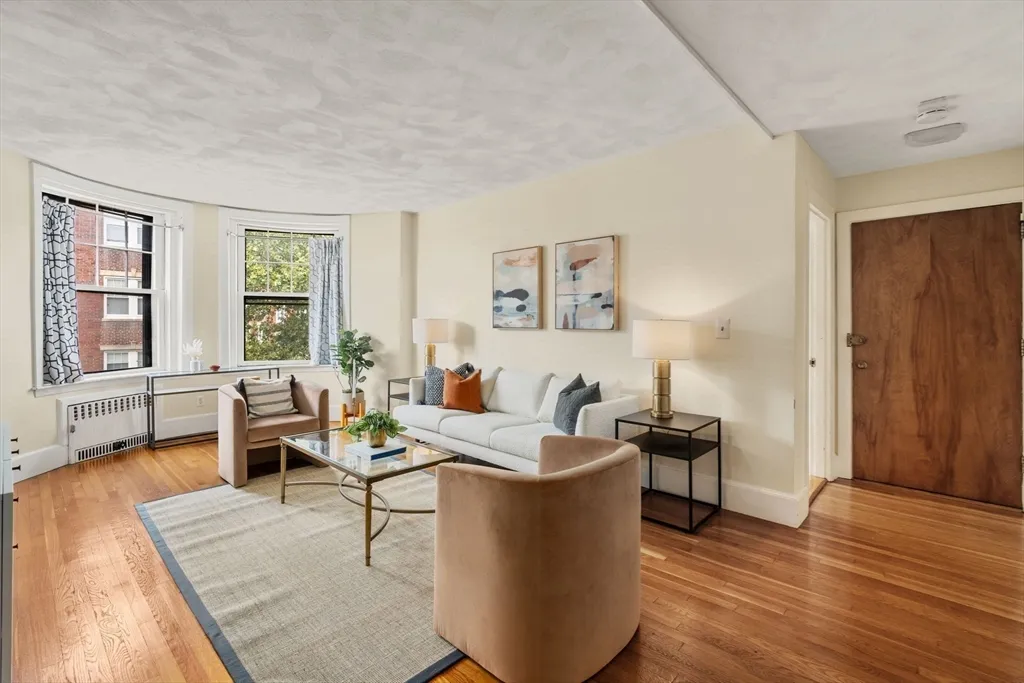 1 bed, 1 bath apartment for rent at 37 Saint Paul St Unit 3, Coolidge Corner — photo 6 of 13