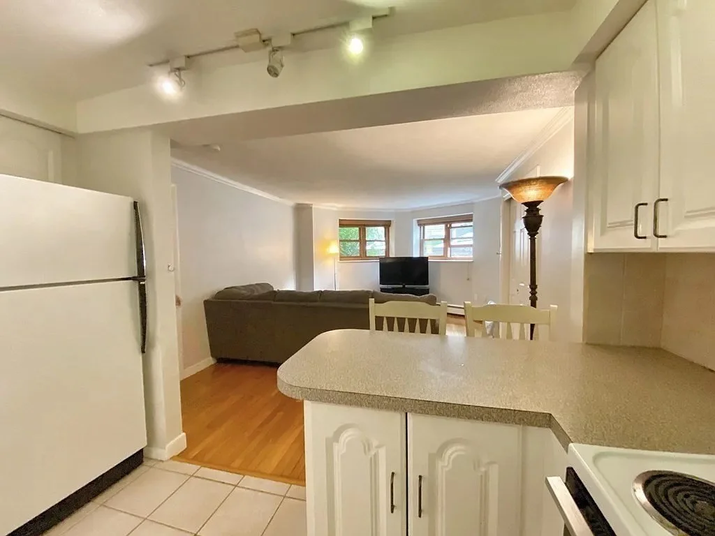 1 bed, 1 bath apartment for rent at 37 Saint Paul St Unit G2, Brookline — photo 4 of 16