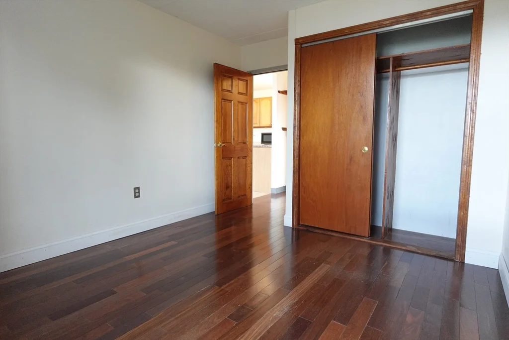 2 bed, 1 bath apartment for rent at 37 Skyline Dr Unit 11, Braintree — photo 7 of 18