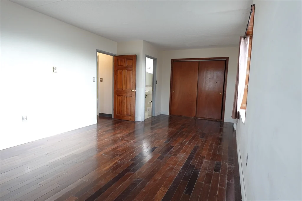 2 bed, 1 bath apartment for rent at 37 Skyline Dr Unit 11, Braintree — photo 11 of 18