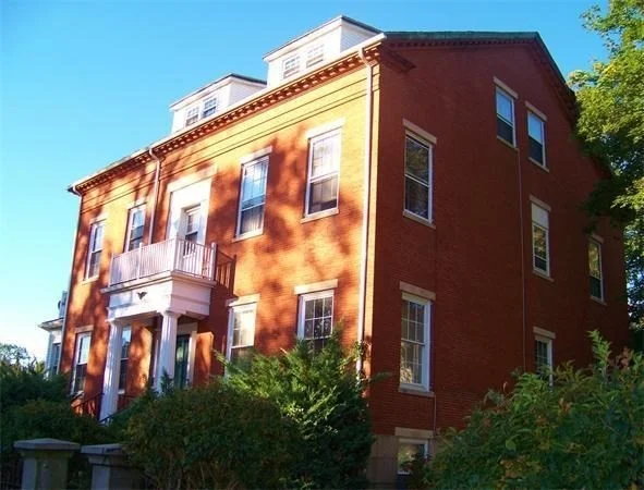 1 bed, 1 bath apartment for rent at 37 South 6th St Unit 4, New Bedford — photo 1 of 4
