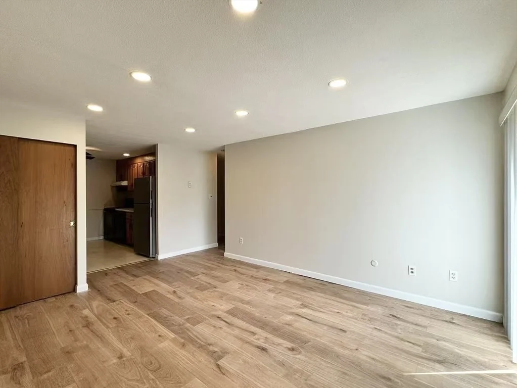 2 bed, 1 bath apartment for rent at 37 South St Unit 7, Medford — photo 9 of 9