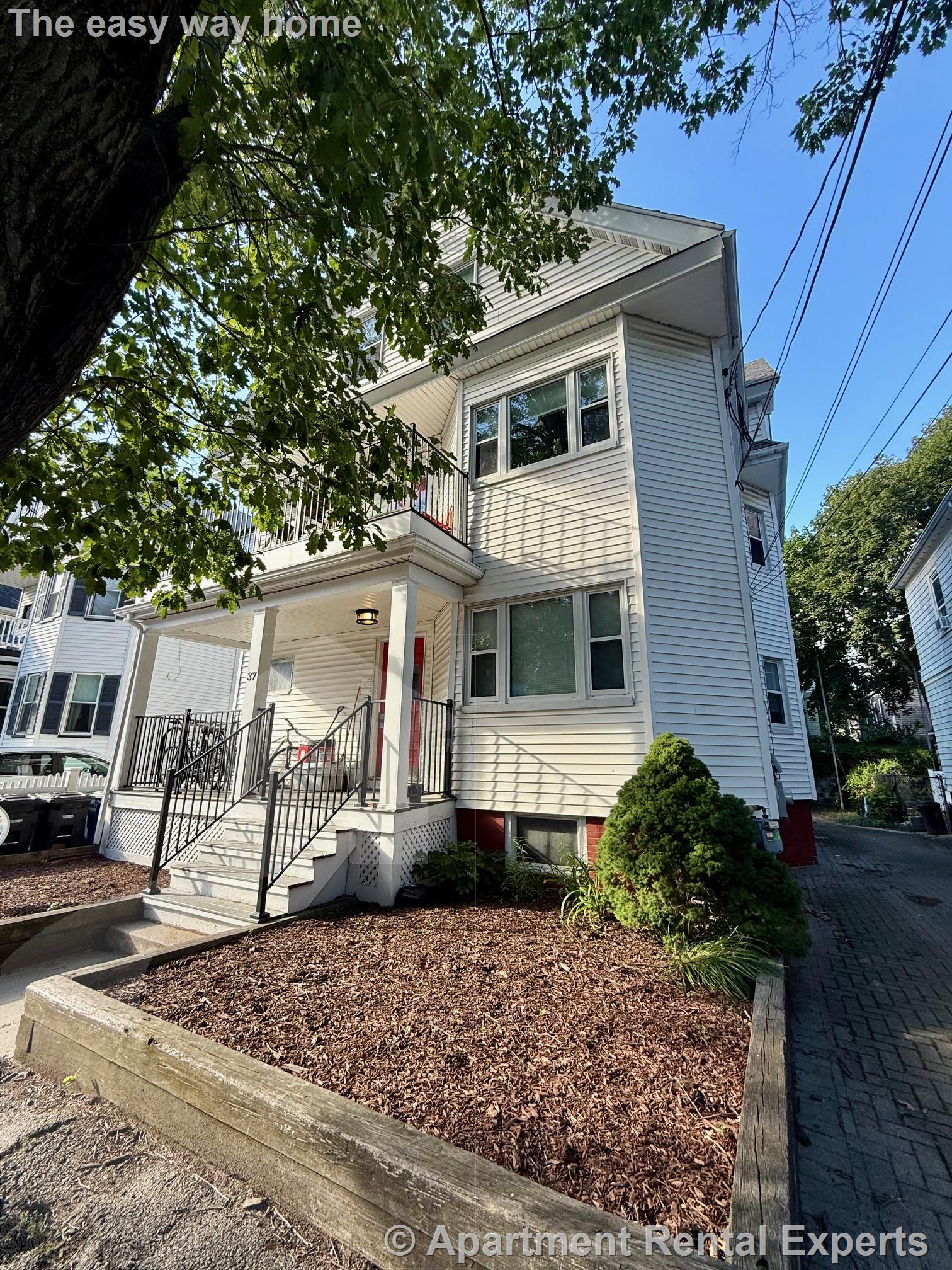 3 bed, 1 bath apartment for rent at 37 Spencer Ave Unit 2, Davis Square — photo 1 of 12