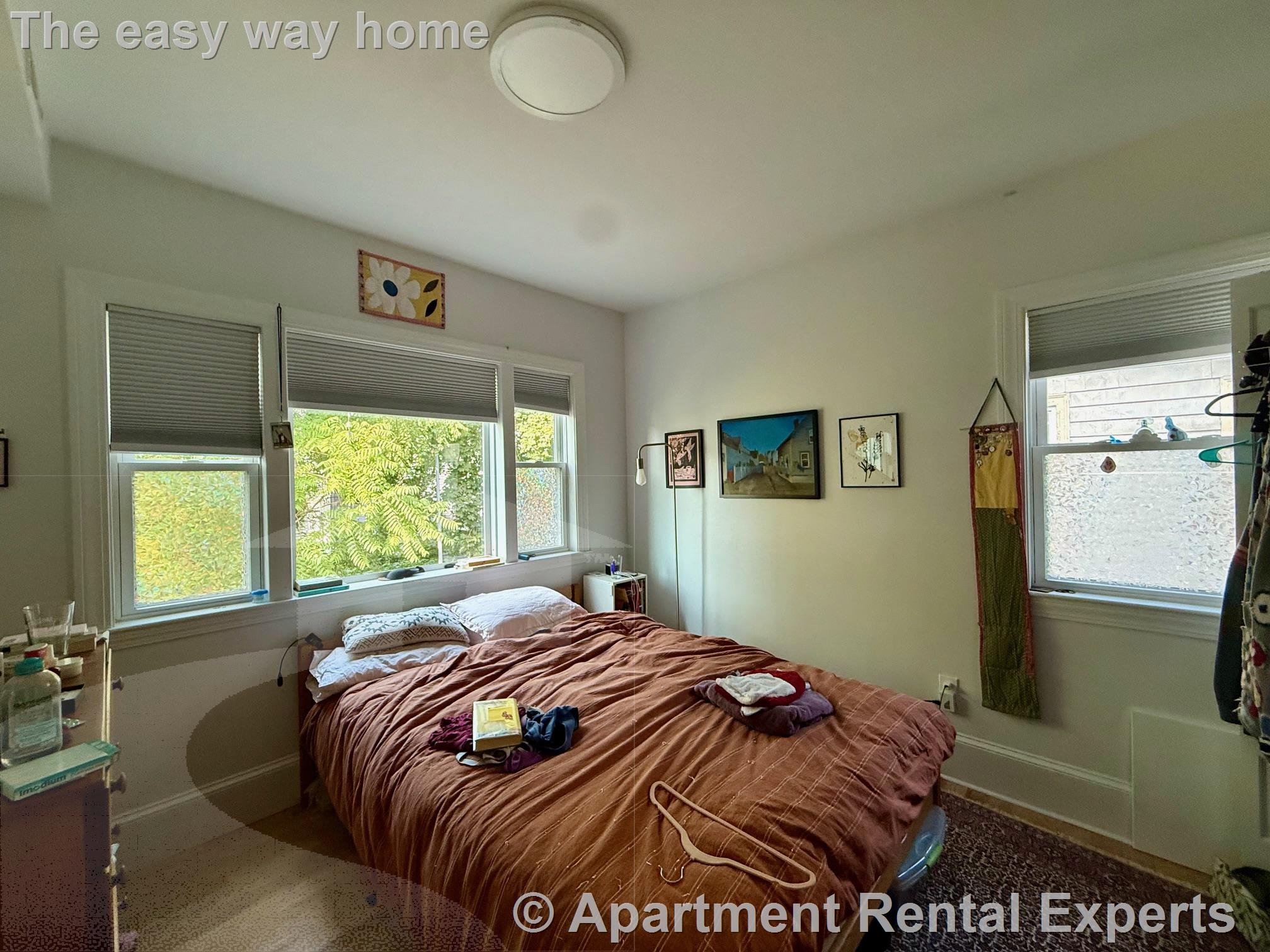3 bed, 1 bath apartment for rent at 37 Spencer Ave Unit 2, Davis Square — photo 5 of 12