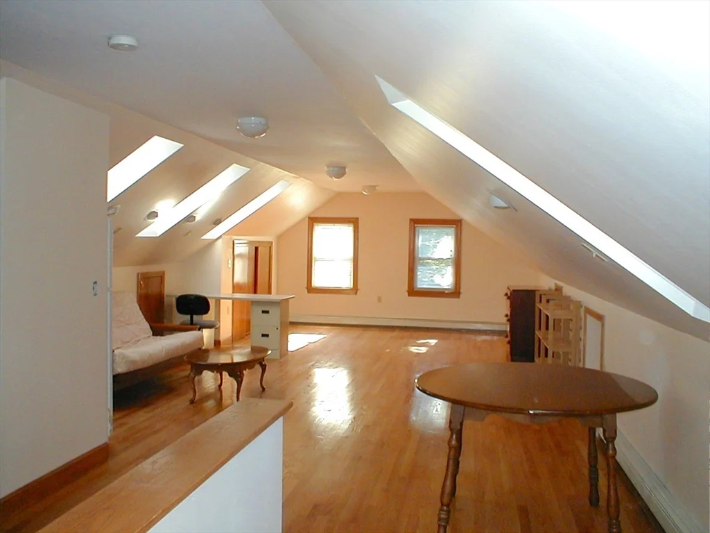 4 bed, 3 bath apartment for rent at 37 Spring St Unit 37, Lexington — photo 16 of 23