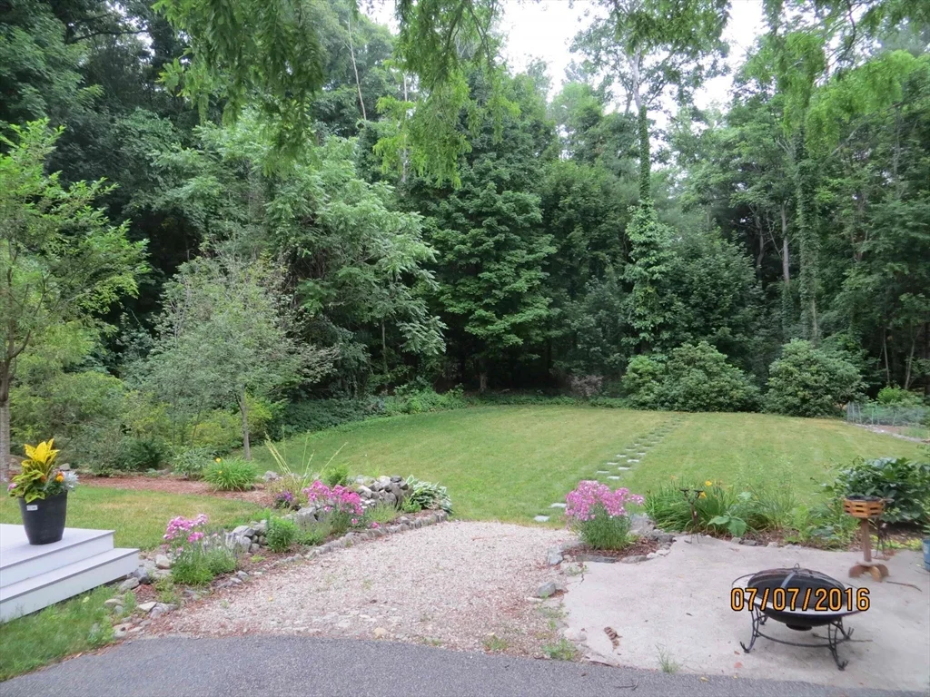 4 bed, 3 bath apartment for rent at 37 Spring St Unit 37, Lexington — photo 13 of 23