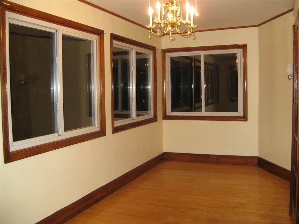 4 bed, 3 bath apartment for rent at 37 Spring St Unit 37, Lexington — photo 12 of 23