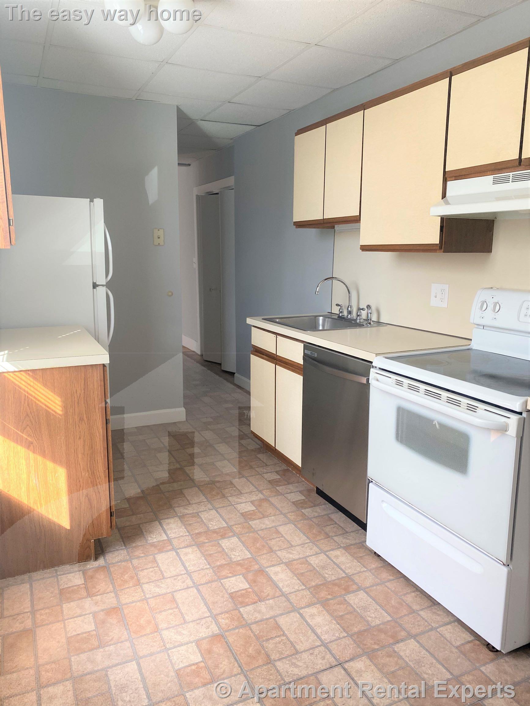 1 bed, 1 bath apartment for rent at 37 Spring St Unit 4, Malden Center — photo 2 of 5