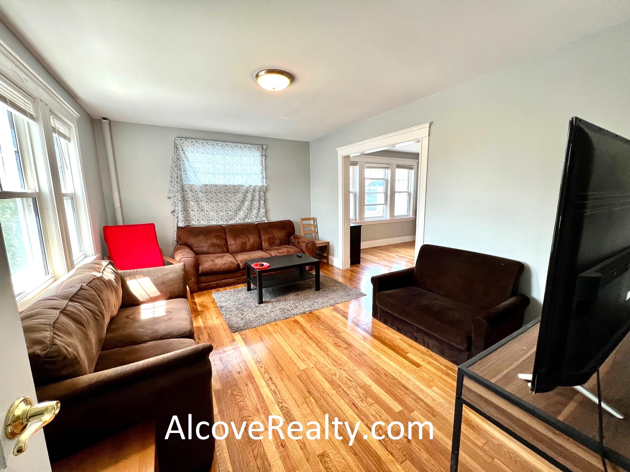 5 bed, 2 bath apartment for rent at 37 Sterling St Unit 1, West Somerville — photo 1 of 20