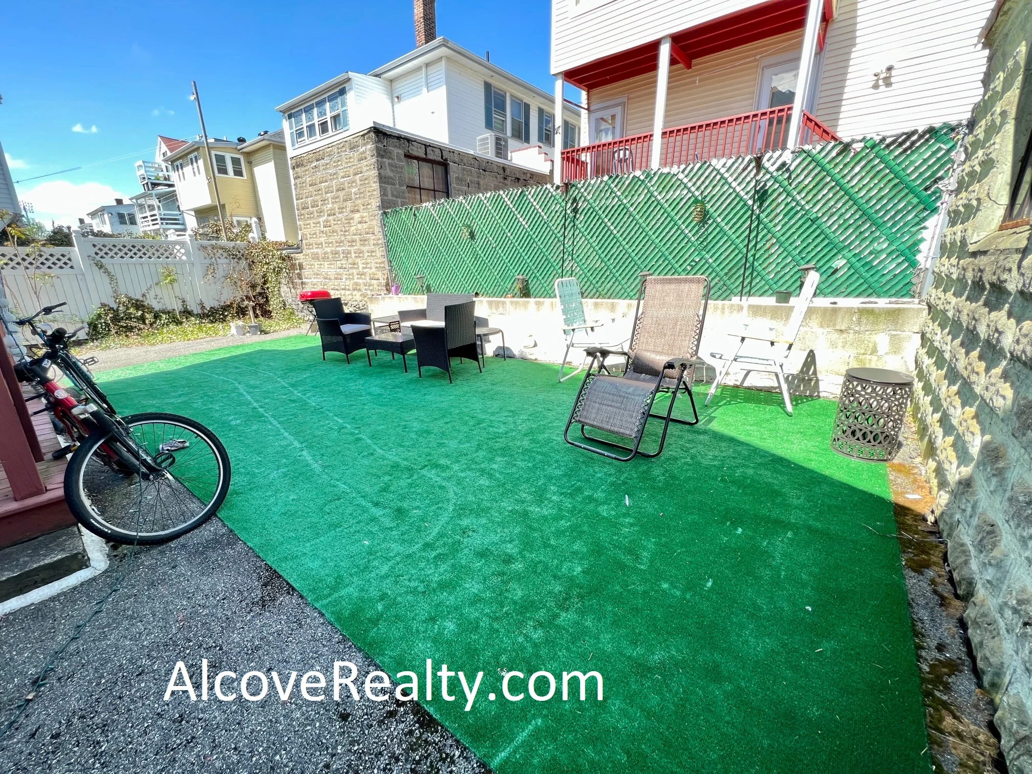 5 bed, 2 bath apartment for rent at 37 Sterling St Unit 2, West Somerville — photo 14 of 15