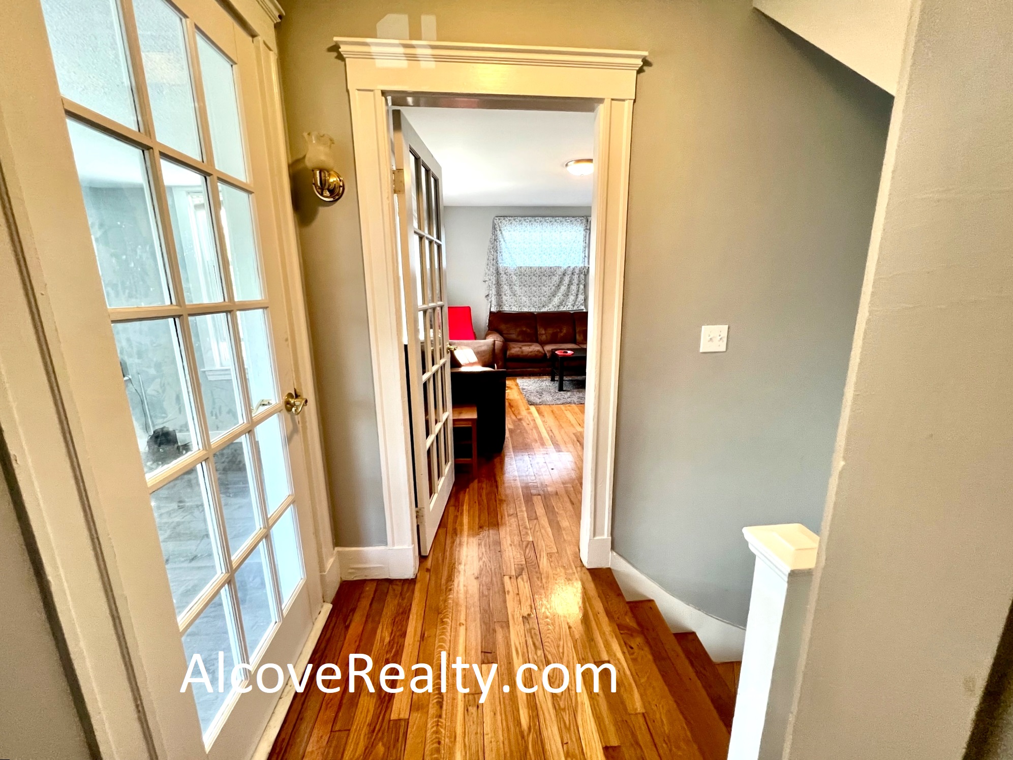 5 bed, 2 bath apartment for rent at 37 Sterling St Unit B, West Somerville — photo 7 of 15