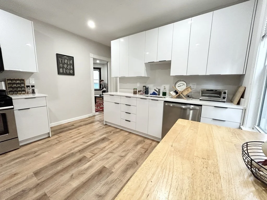 3 bed, 1 bath apartment for rent at 37 Sudan St Unit 1, Dorchester — photo 2 of 8