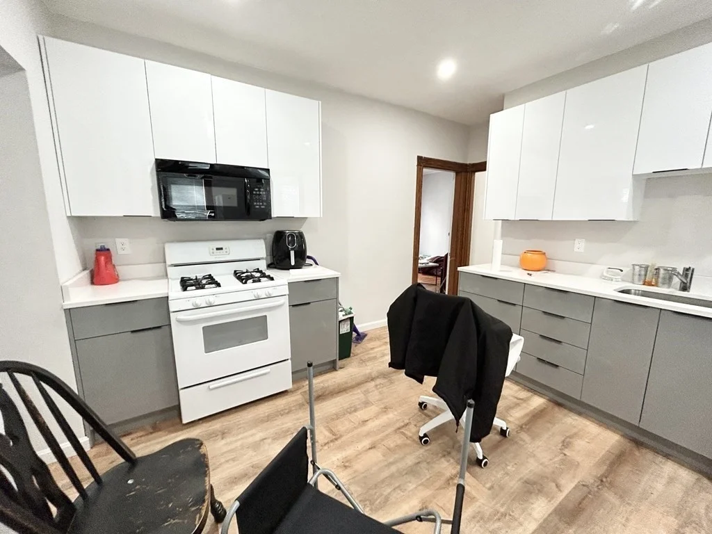 3 bed, 1 bath apartment for rent at 37 Sudan St Unit 2, Dorchester — photo 2 of 8