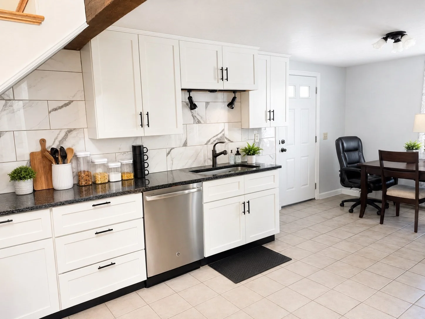 3 bed, 1 bath apartment for rent at 37 Tirrell St Unit A, Worcester — photo 2 of 12