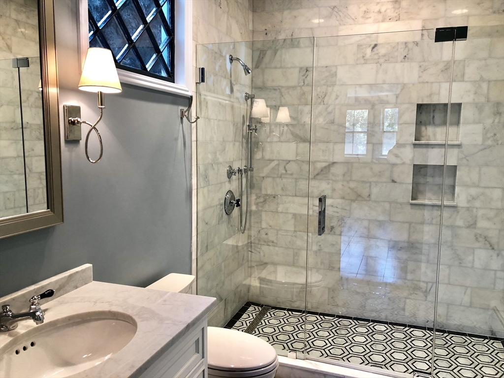 2 bed, 2 bath apartment for rent at 37 Union Park Unit PH, South End — photo 13 of 15