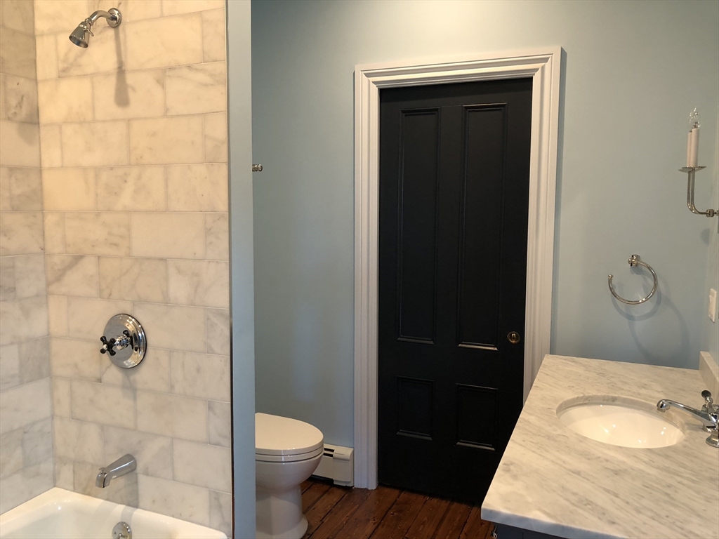 2 bed, 2 bath apartment for rent at 37 Union Park Unit PH, South End — photo 10 of 15