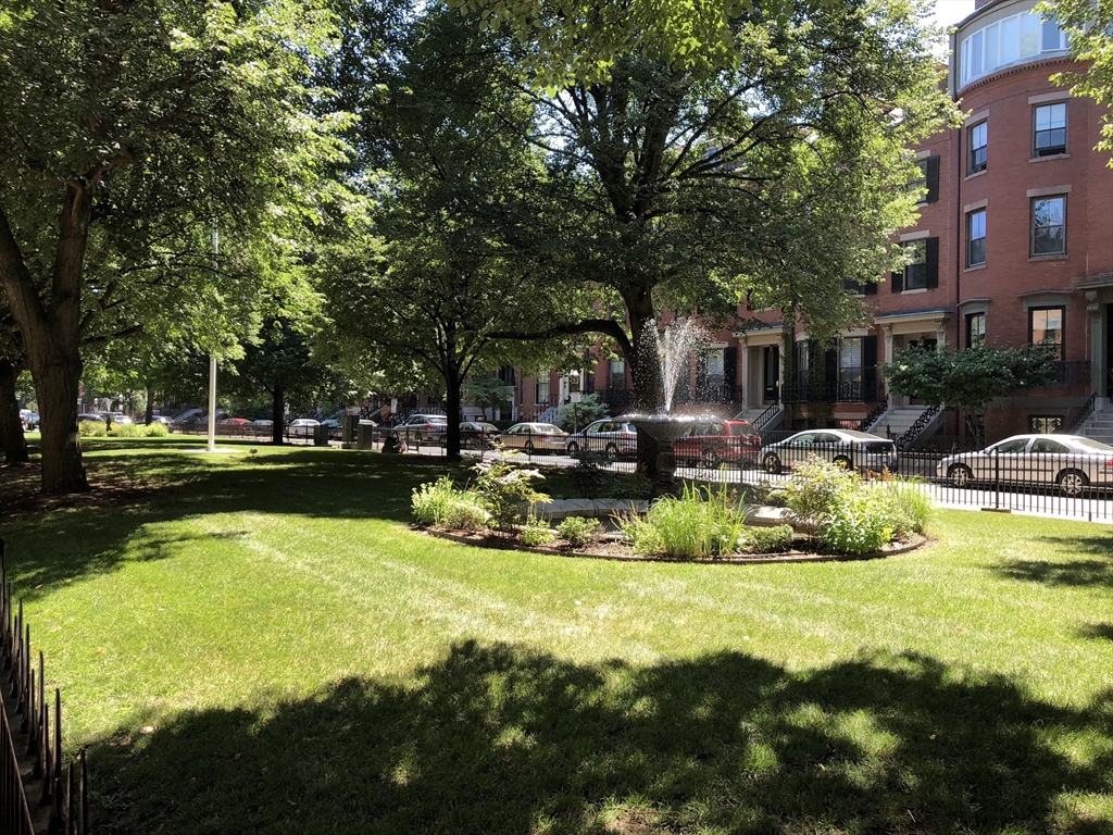 2 bed, 2 bath apartment for rent at 37 Union Park Unit PH, South End — photo 14 of 15